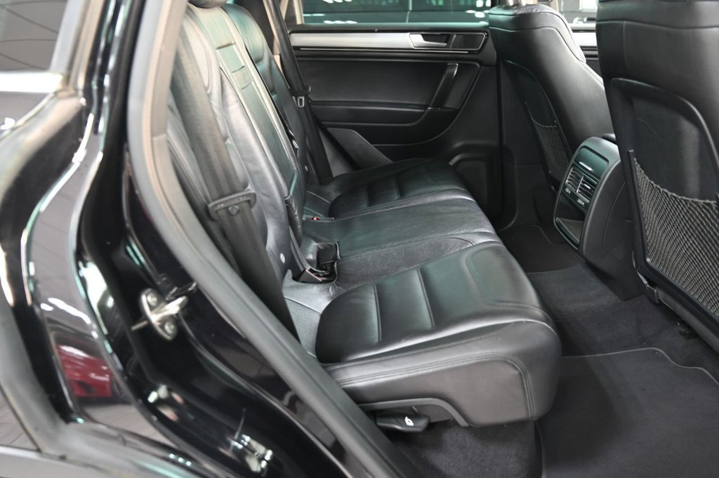 Used Volkswagen Touareg 2016 for sale - 76582160: Photo 20