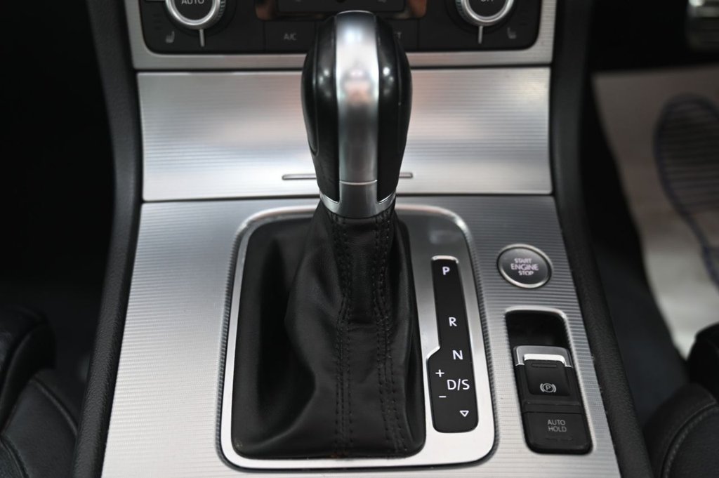 Used Volkswagen Touareg 2016 for sale - 76582160: Photo 29