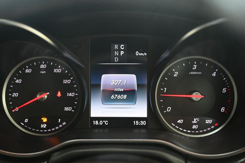 Used Mercedes-Benz V-Class 2020 for sale - 77765205: Photo 26