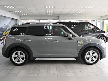 Used MINI Countryman 2017 for sale - 75912199: Photo