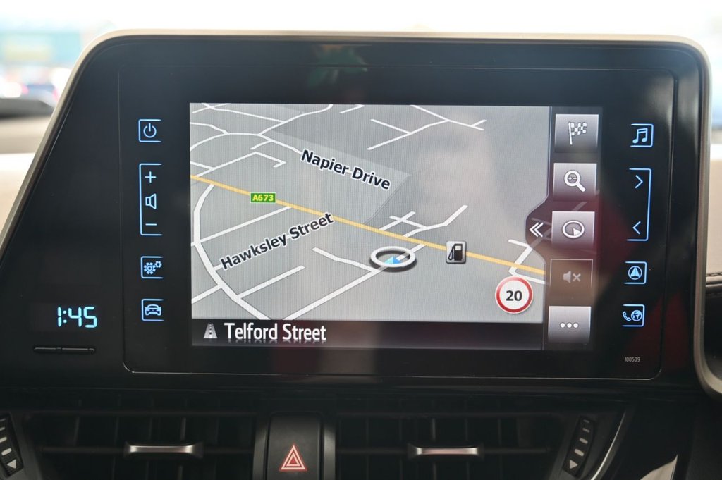 Used Toyota C-HR 2017 for sale - 77764797: Photo 24