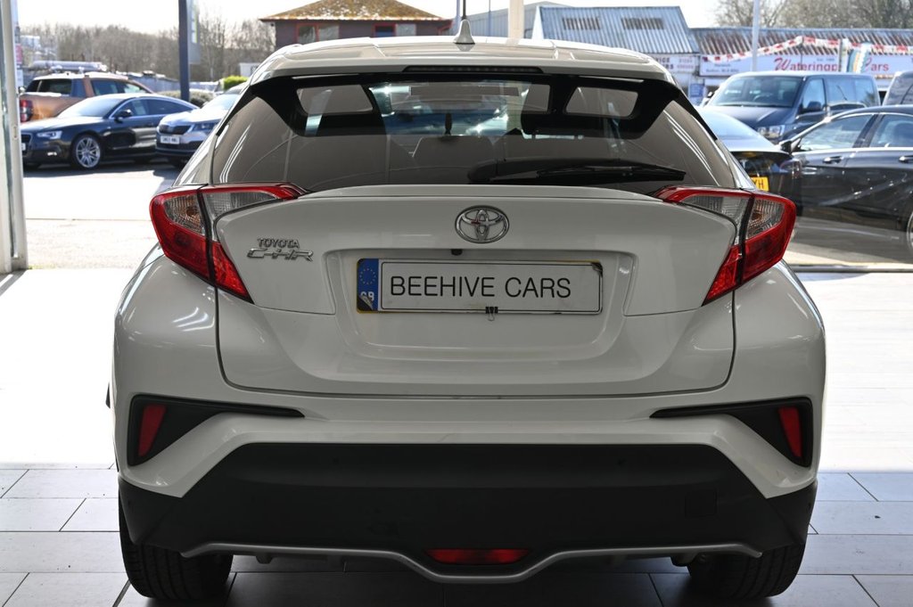 Used Toyota C-HR 2017 for sale - 77764797: Photo 9