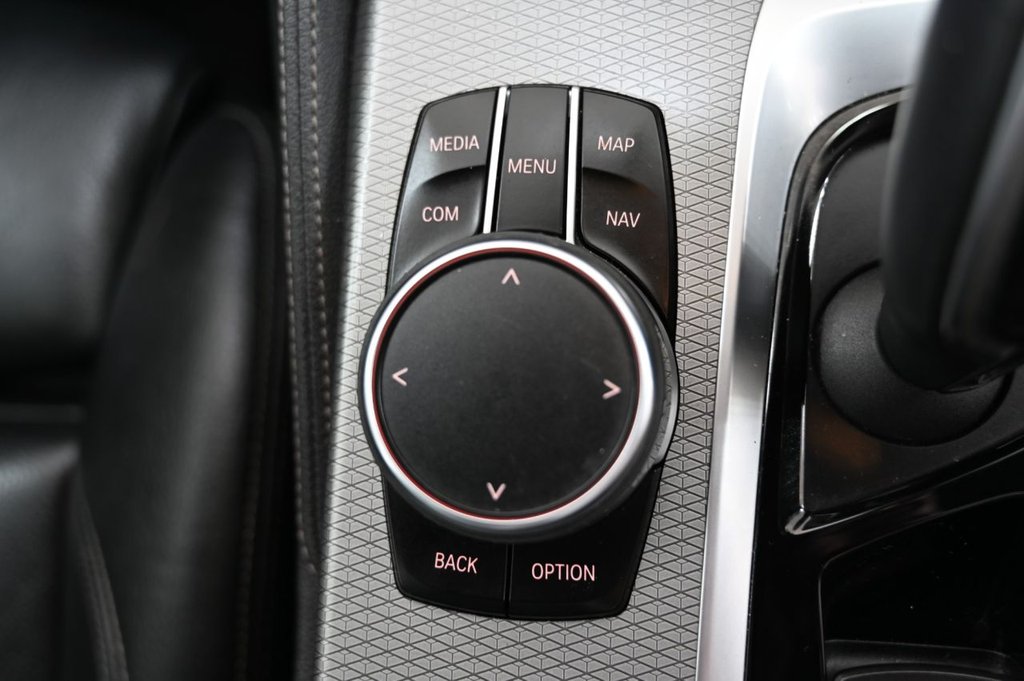 Used BMW 5 Series 2018 for sale - 77546933: Photo 32