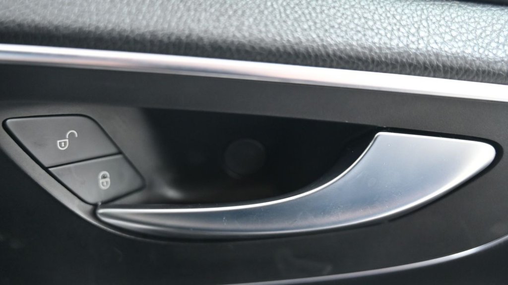 Used Mercedes-Benz V-Class 2020 for sale - 77096516: Photo 34