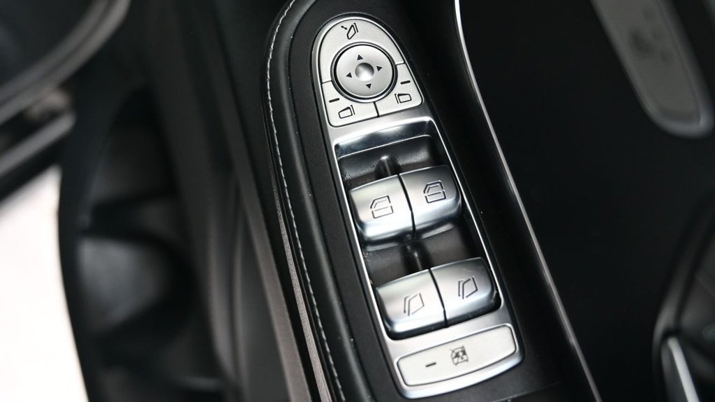 Used Mercedes-Benz V-Class 2020 for sale - 77096516: Photo 35