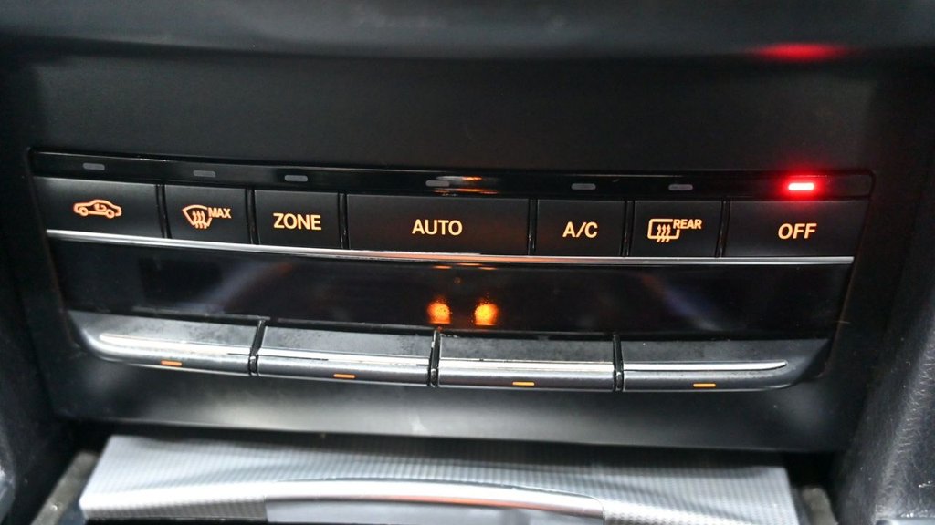 Used Mercedes-Benz E Class 2015 for sale - 77621140: Photo 28