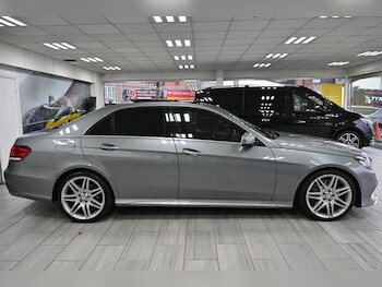 Used Mercedes-Benz E Class 2015 for sale - 77621140: Photo