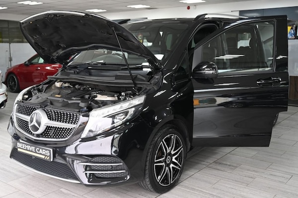 Used Mercedes-Benz V-Class 2020 for sale - 76309349: Photo 12