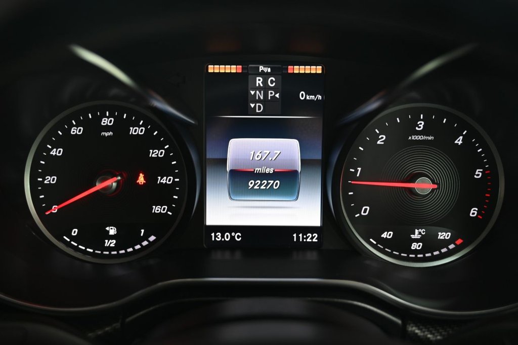 Used Mercedes-Benz V-Class 2020 for sale - 76309349: Photo 27