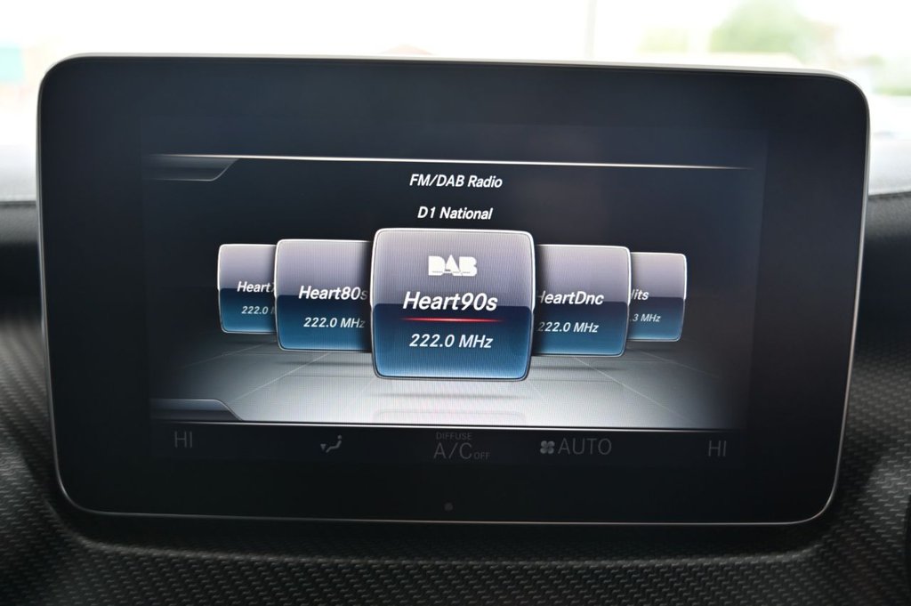 Used Mercedes-Benz V-Class 2020 for sale - 76309349: Photo 28