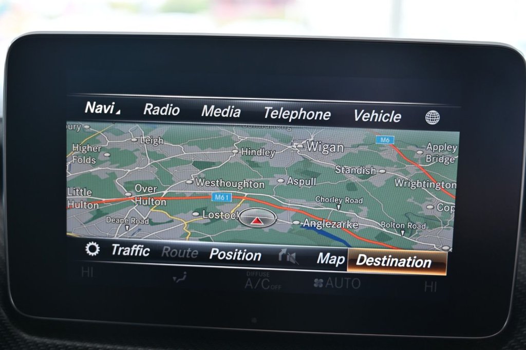 Used Mercedes-Benz V-Class 2020 for sale - 76309349: Photo 29