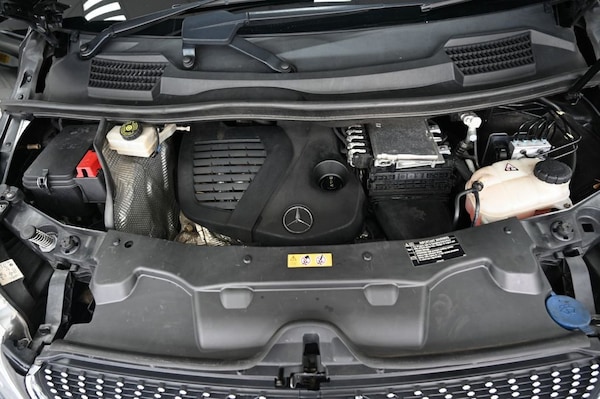 Used Mercedes-Benz V-Class 2020 for sale - 76309349: Photo 38
