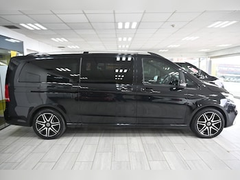 Used Mercedes-Benz V-Class 2020 for sale - 76309349: Photo 3