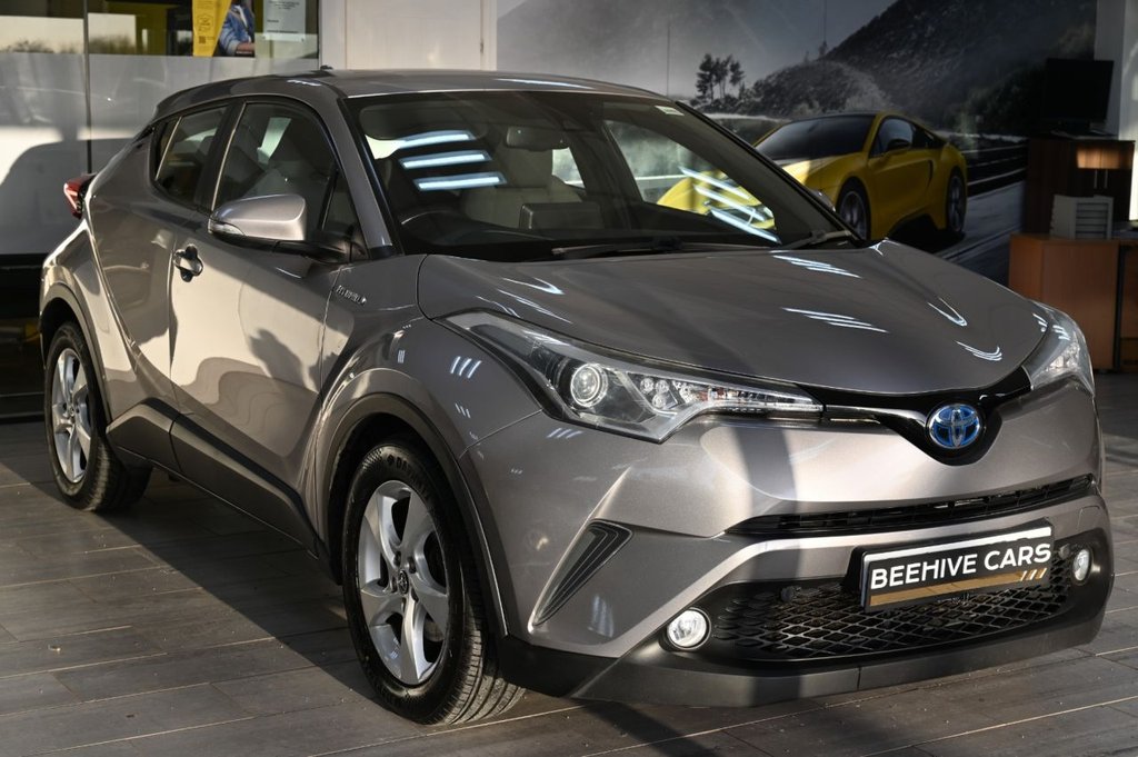 Used Toyota C-HR 2017 for sale - 77014442: Photo 2