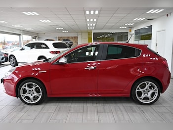 Used Alfa Romeo Giulietta 2015 for sale - 77546640: Photo