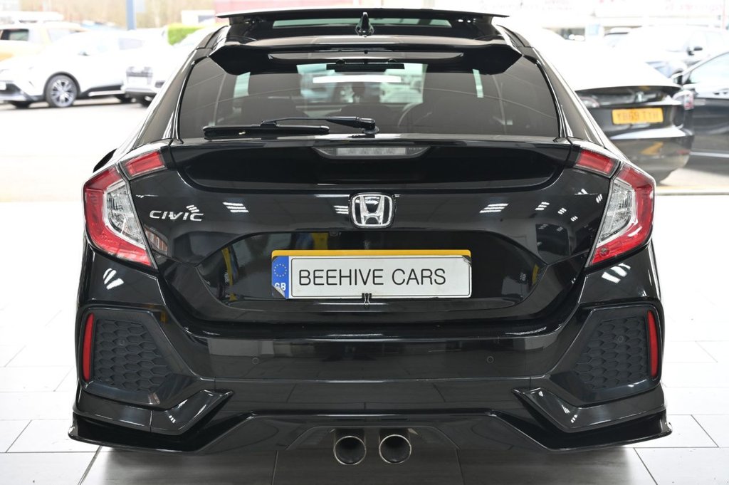 Used Honda Civic 2017 for sale - 77764948: Photo 11
