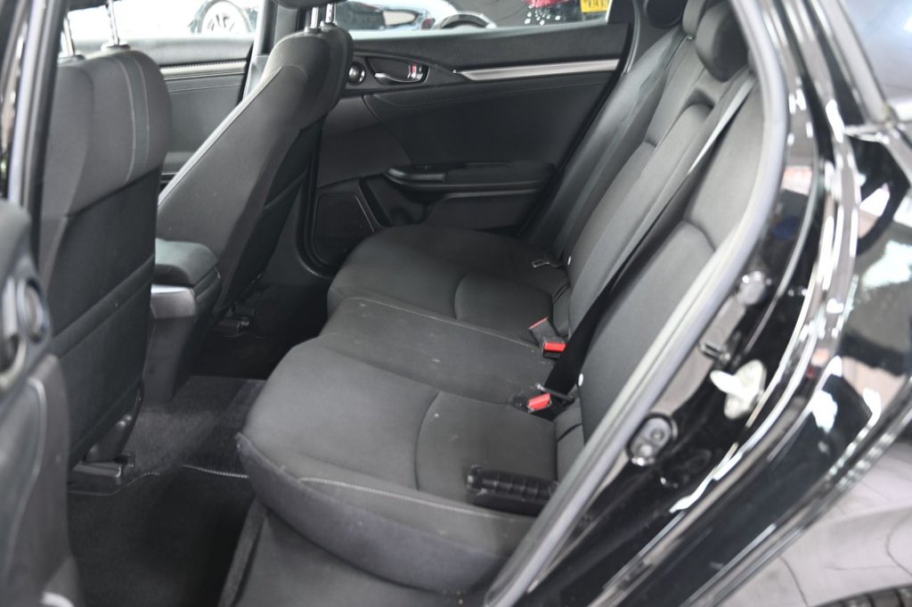 Used Honda Civic 2017 for sale - 77764948: Photo 15