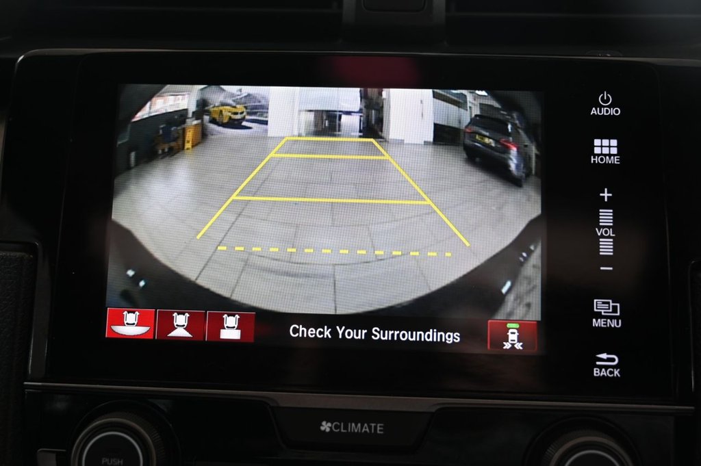 Used Honda Civic 2017 for sale - 77764948: Photo 23