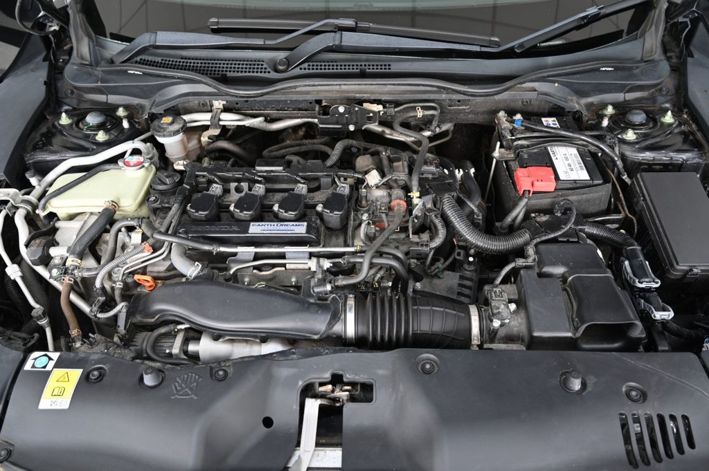 Used Honda Civic 2017 for sale - 77764948: Photo 36