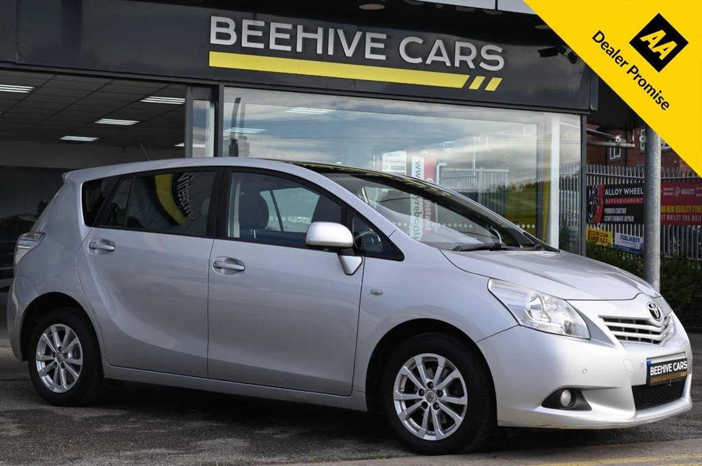 Used Toyota Verso 2011 for sale - 76367435: Photo 1