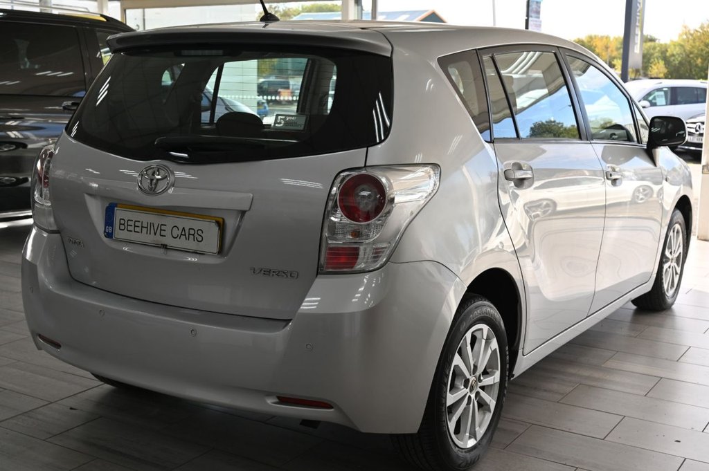 Used Toyota Verso 2011 for sale - 76367435: Photo 10