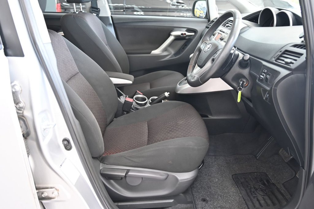 Used Toyota Verso 2011 for sale - 76367435: Photo 20