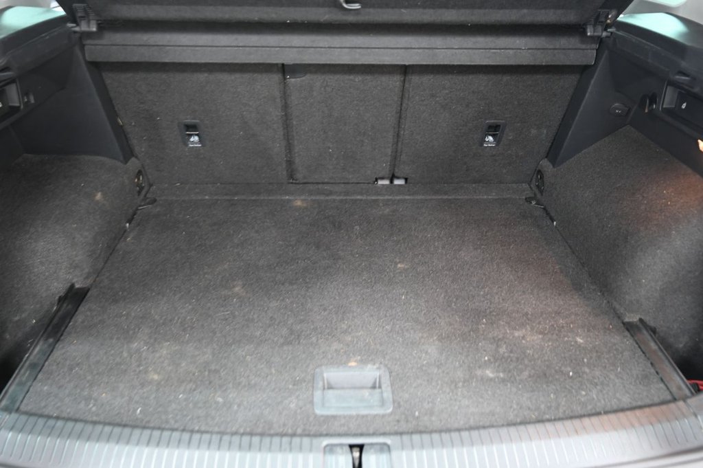 Used Volkswagen Tiguan 2019 for sale - 77172139: Photo 10