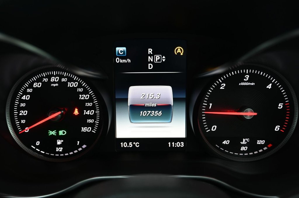 Used Mercedes-Benz C Class 2015 for sale - 76923295: Photo 21