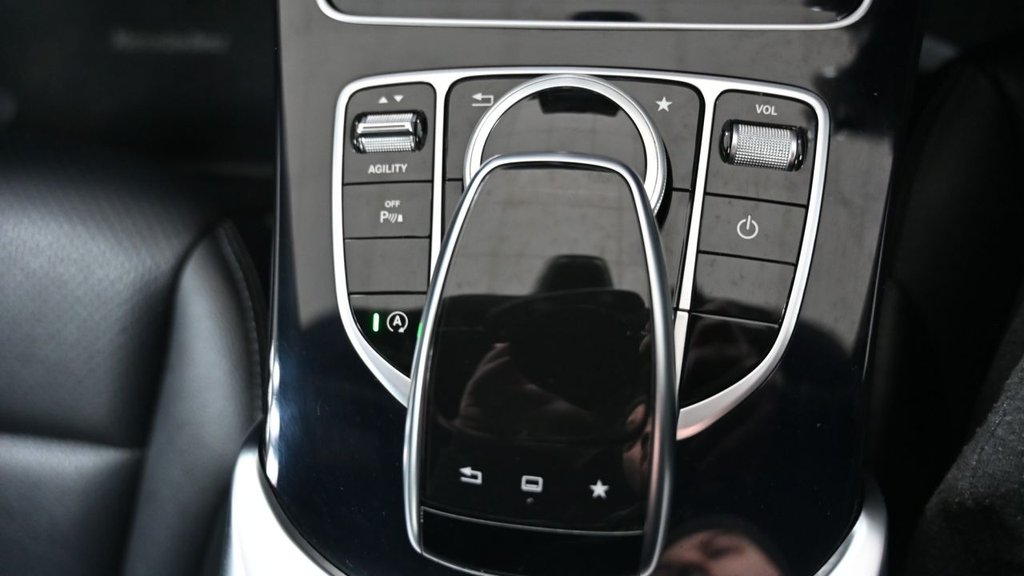 Used Mercedes-Benz C Class 2015 for sale - 76923295: Photo 27