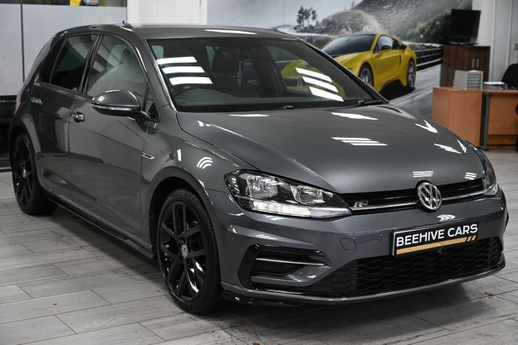 Used Volkswagen Golf 2019 for sale - 77188349: Photo 2