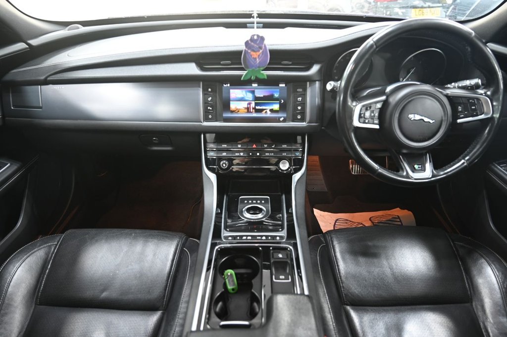 Used Jaguar XF 2016 for sale - 76739957: Photo 15
