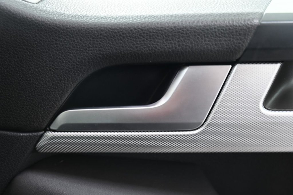 Used Volkswagen Caravelle 2019 for sale - 77719439: Photo 30