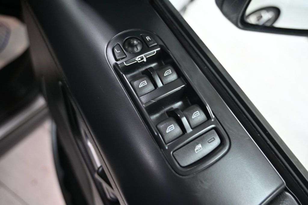 Used Land Rover Freelander 2 2012 for sale - 76235279: Photo 30