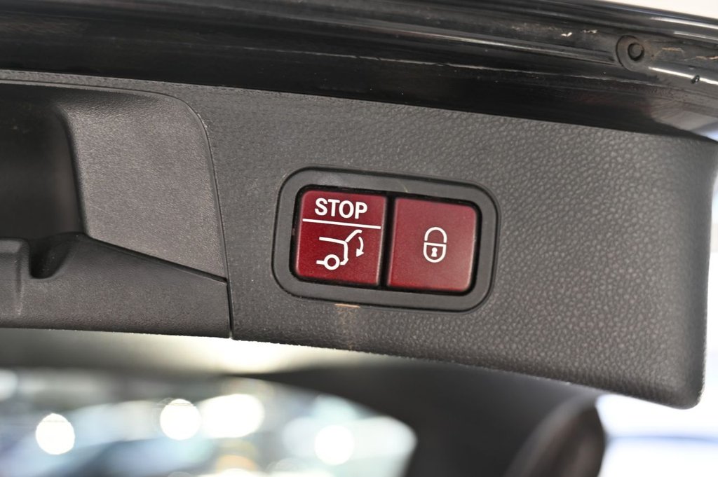 Used Mercedes-Benz C Class 2016 for sale - 77212027: Photo 40