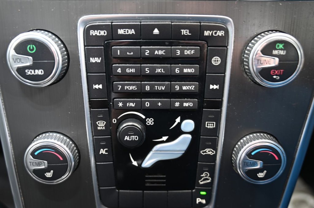 Used Volvo XC60 2014 for sale - 76654600: Photo 26