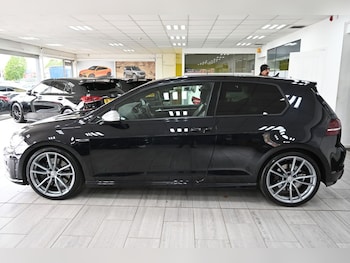 Used Volkswagen Golf 2017 for sale - 78524530: Photo