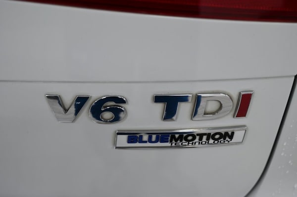 Used Volkswagen Touareg 2015 for sale - 76236041: Photo 36