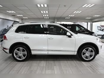 Used Volkswagen Touareg 2015 for sale - 76236041: Photo 3