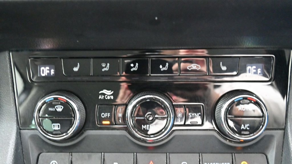 Used Skoda Karoq 2019 for sale - 76356185: Photo 32