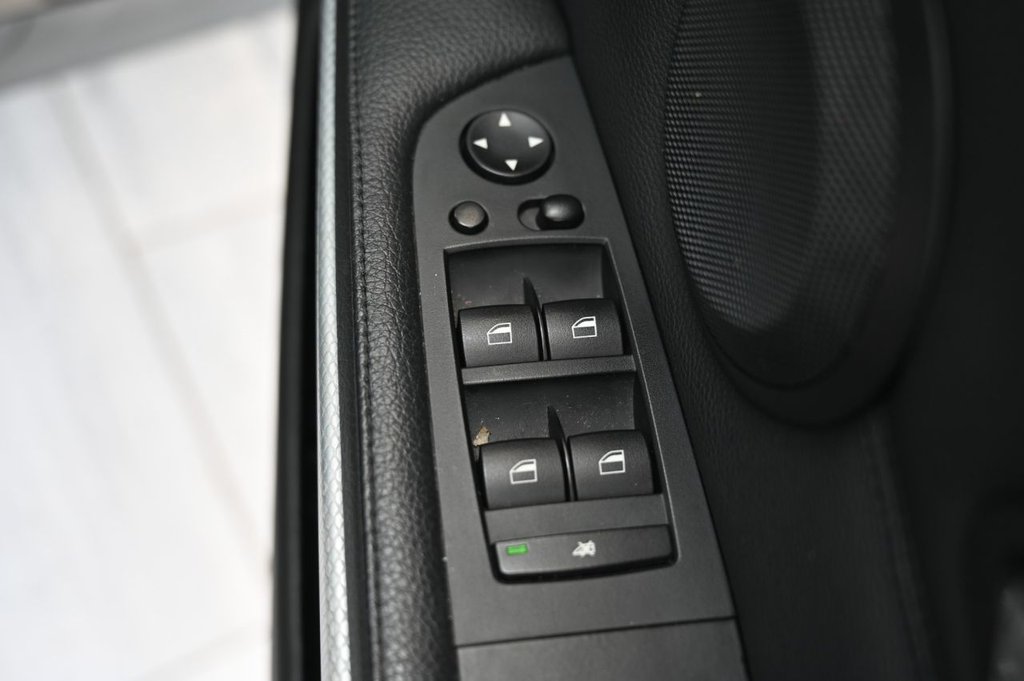 Used BMW 3 Series 2012 for sale - 77976321: Photo 30