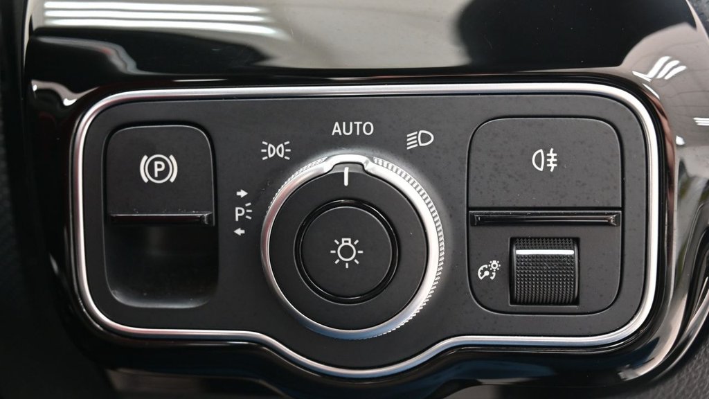 Used Mercedes-Benz CLA 2021 for sale - 77667056: Photo 35