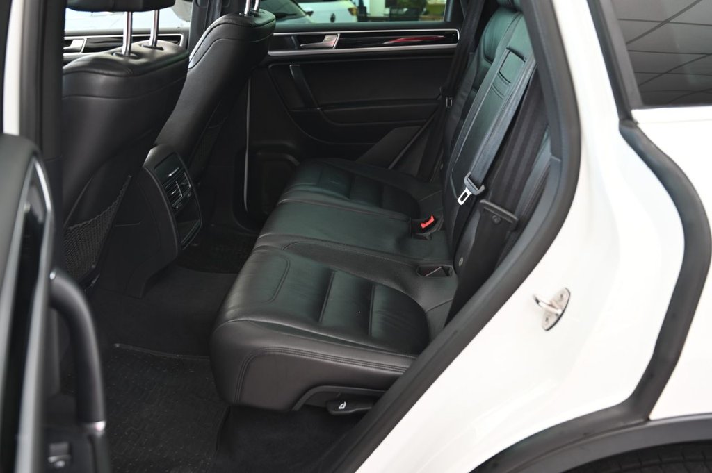 Used Volkswagen Touareg 2017 for sale - 76068486: Photo 18