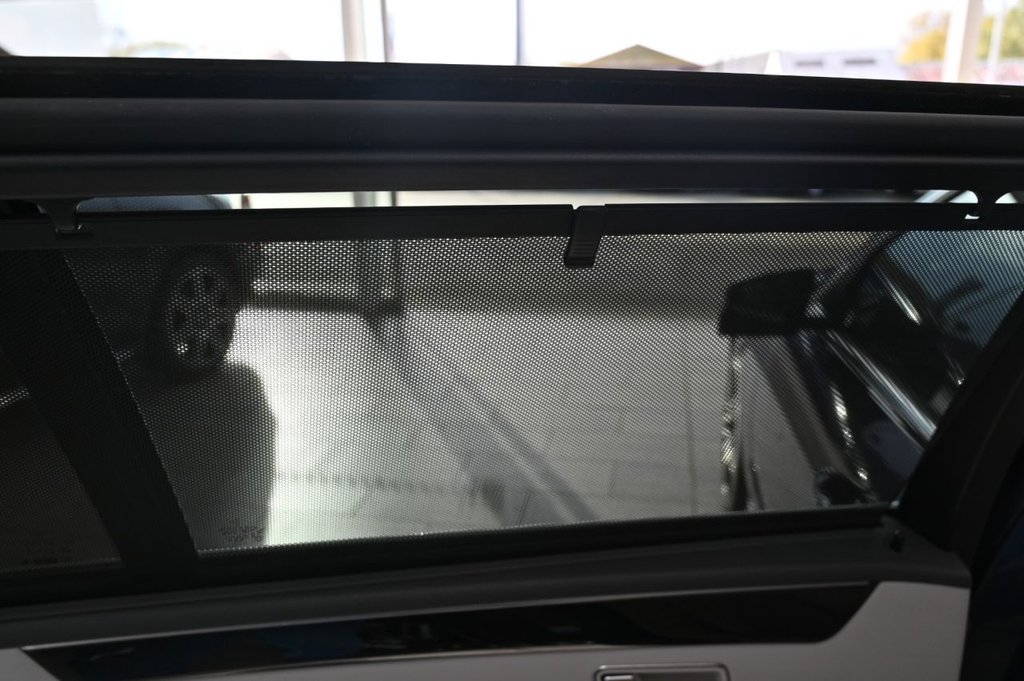 Used Mercedes-Benz E Class 2013 for sale - 76509815: Photo 34