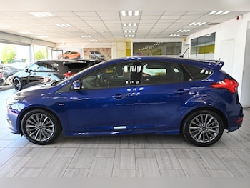 Used Ford Focus 2017 for sale - 78444212: Photo