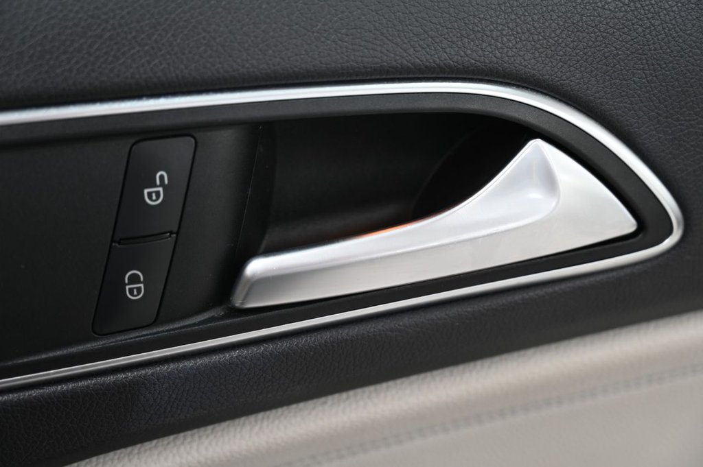 Used Mercedes-Benz GLA 2017 for sale - 77341441: Photo 34