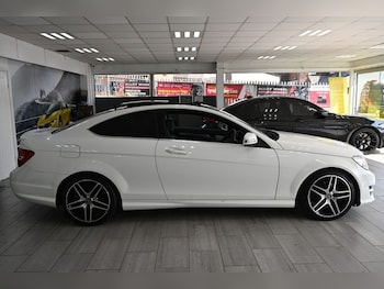 Used Mercedes-Benz C Class 2014 for sale - 79318485: Photo