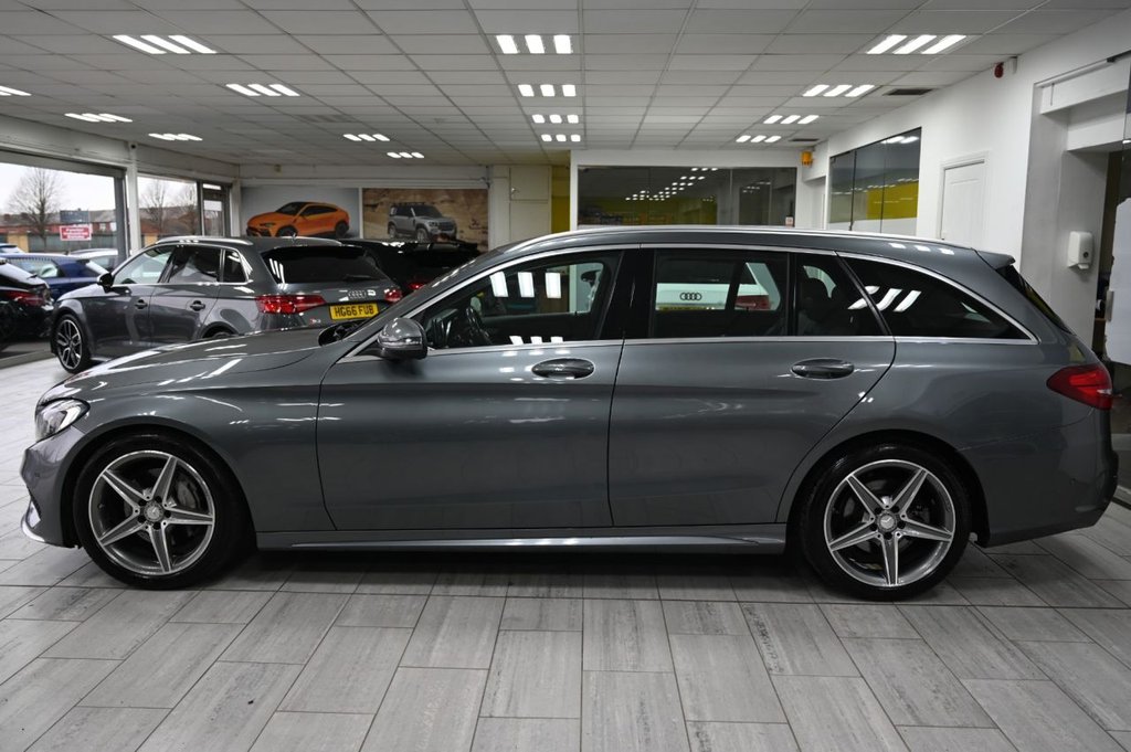 Used Mercedes-Benz C Class 2016 for sale - 77632050: Photo 4