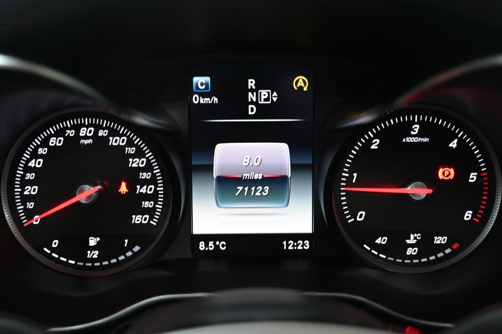 Used Mercedes-Benz C Class 2015 for sale - 76867346: Photo 22