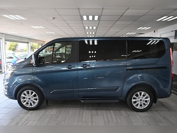 Used Ford Tourneo Custom 2018 for sale - 79186856: Photo