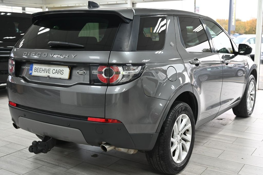 Used Land Rover Discovery Sport 2017 for sale - 76535433: Photo 11